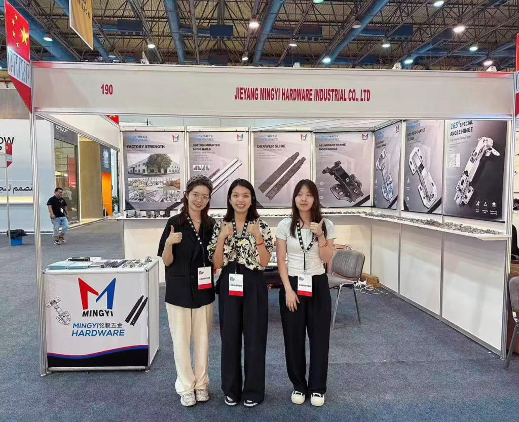 MinVee furniture hardware team exhibiting at international furniture hardware exhibition